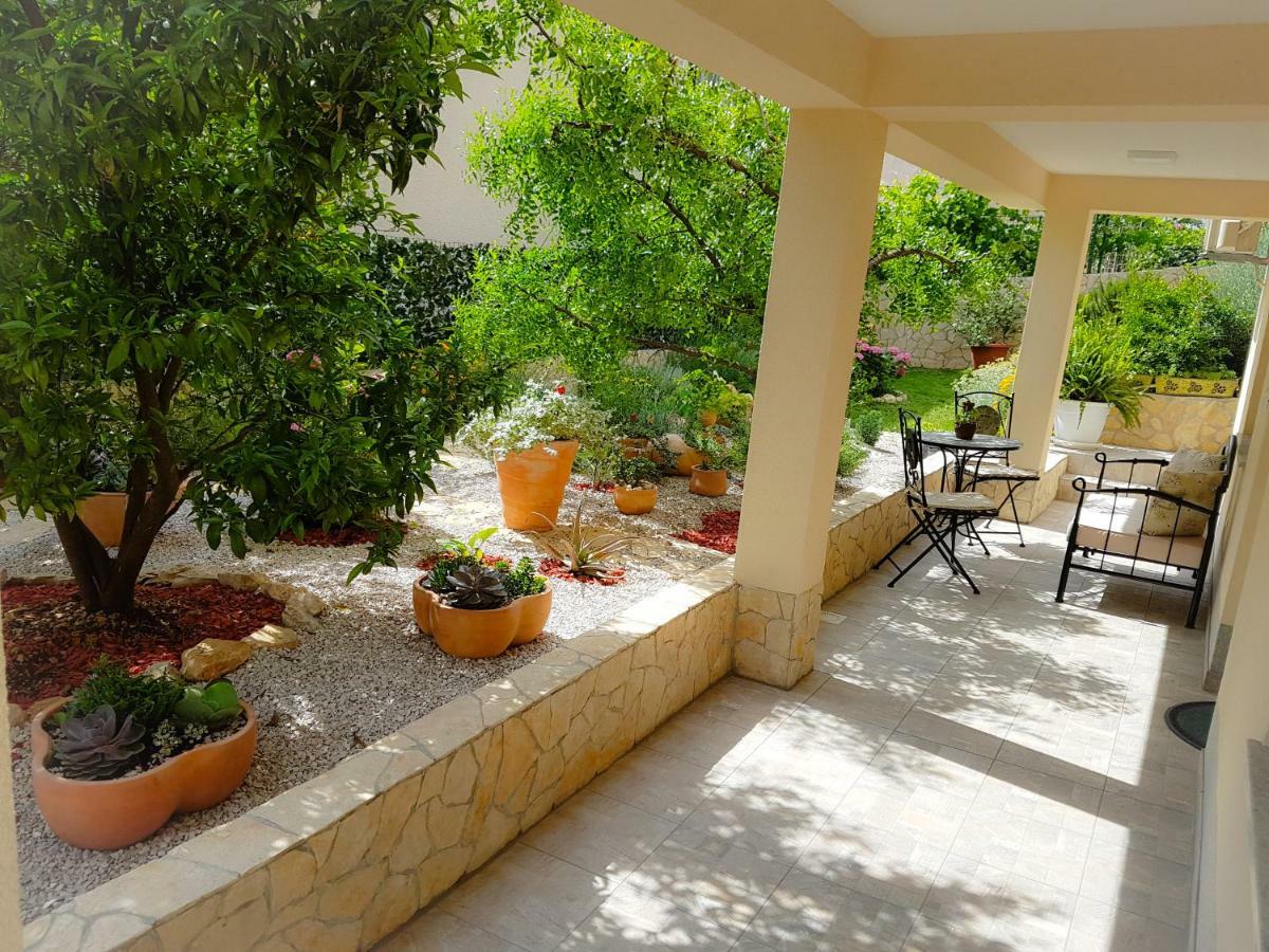 Apartment Tonka Sibenik Exterior photo